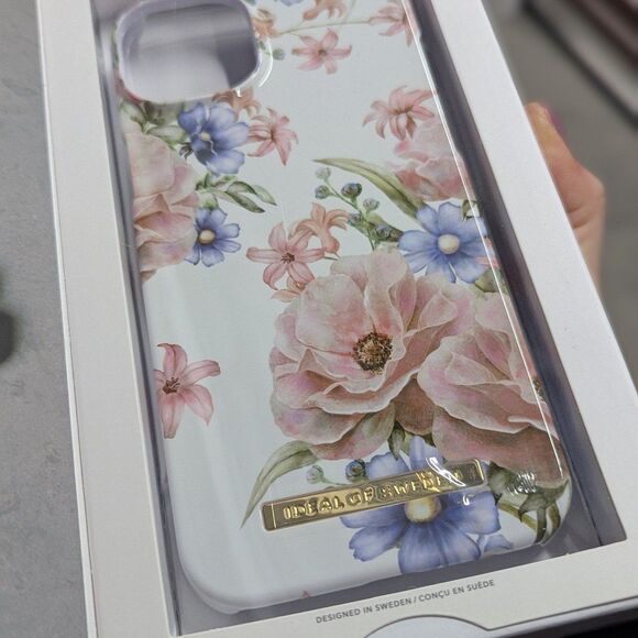 Ideal of Sweden Floral Romance Phone Case for iPhone 14 Plus - NEW in box - Picture 5 of 5